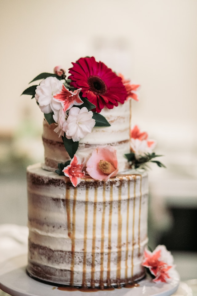 Custom Cakes in Singapore: A Sweet Touch for Your Wedding Day