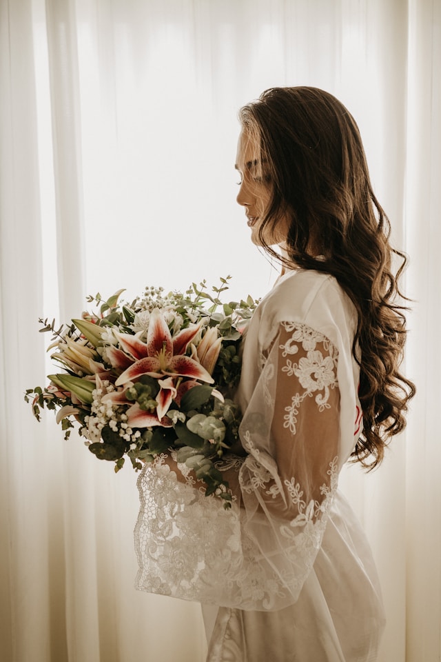 How to Choose the Best Bridal Studio for Your Wedding Theme