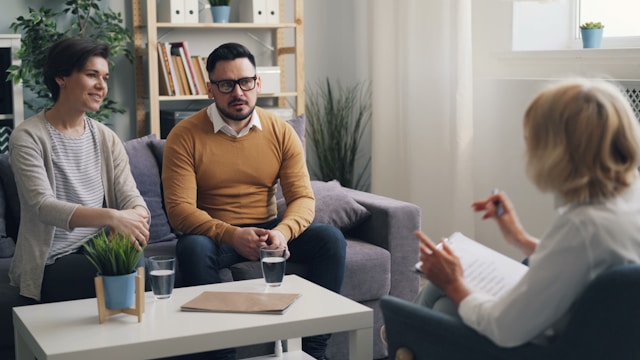 Divorce Lawyer for Uncontested vs Contested Cases